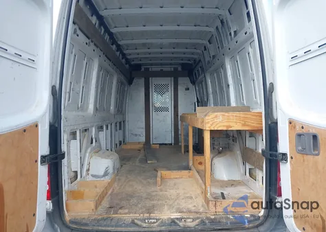 2017 Mercedes-Benz Sprinter 3500 High Roof V6 из США, поврежденный, VIN WD3PF1CD7HP518721